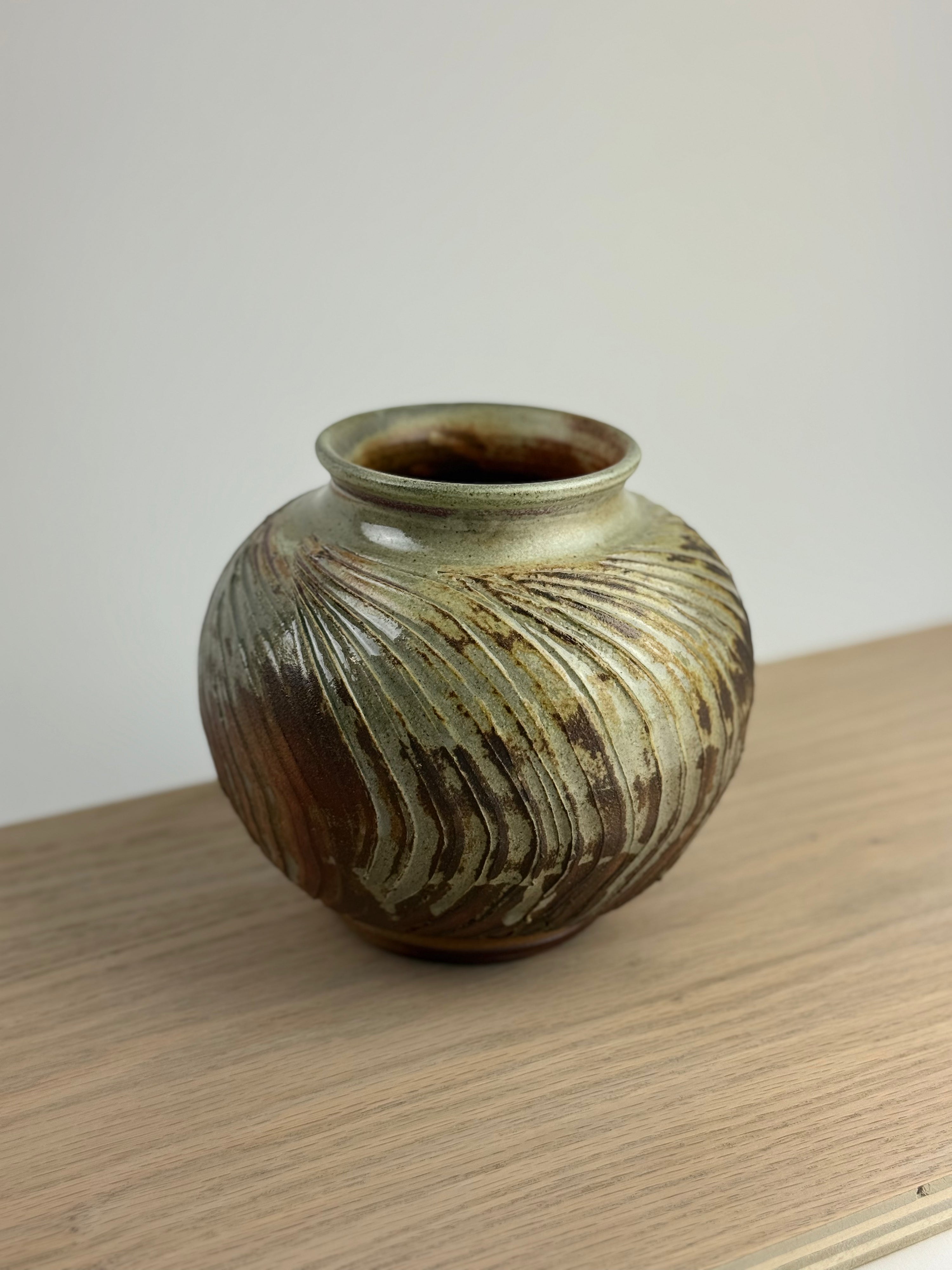 Vase 1