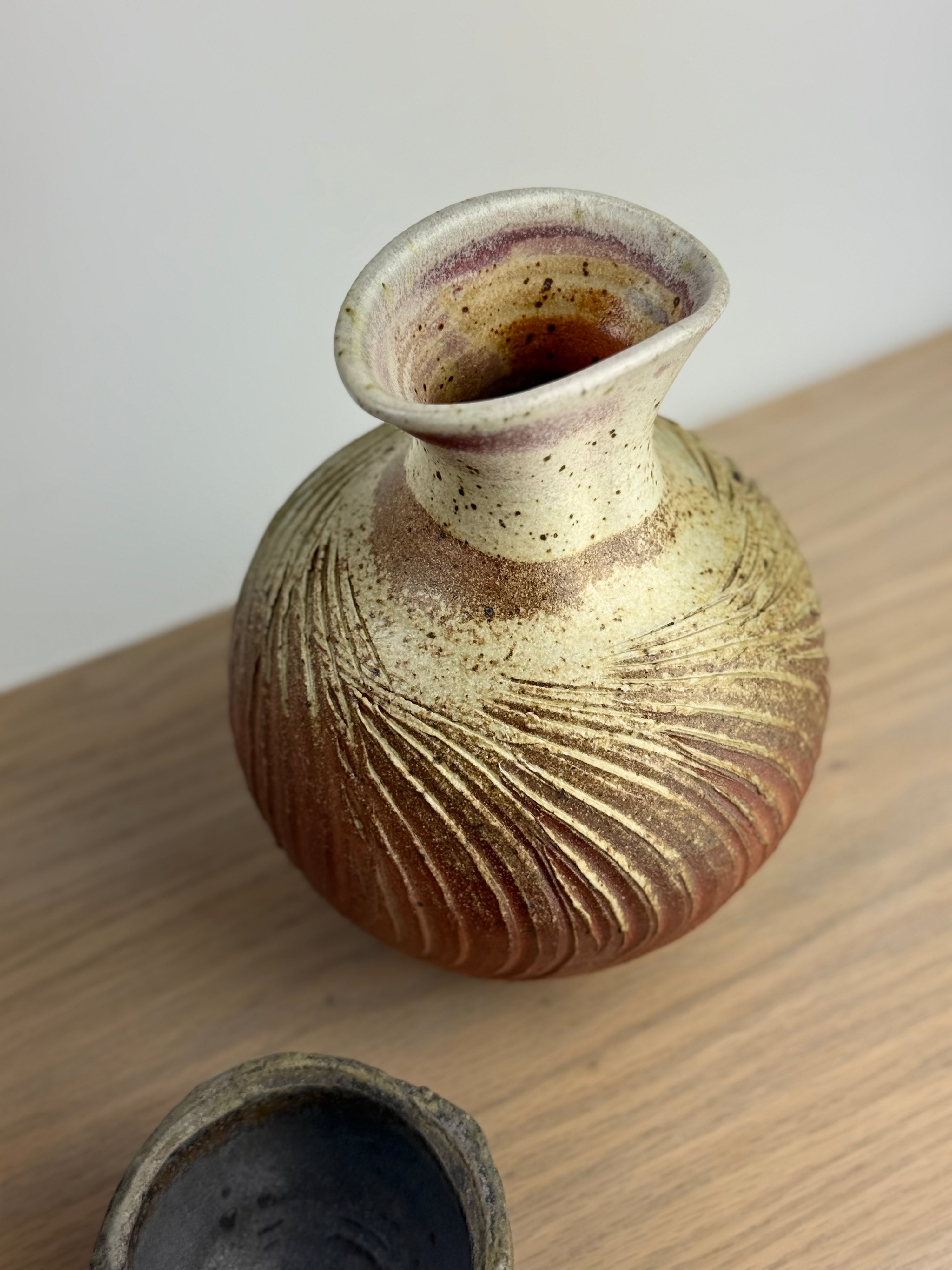 Vase 2