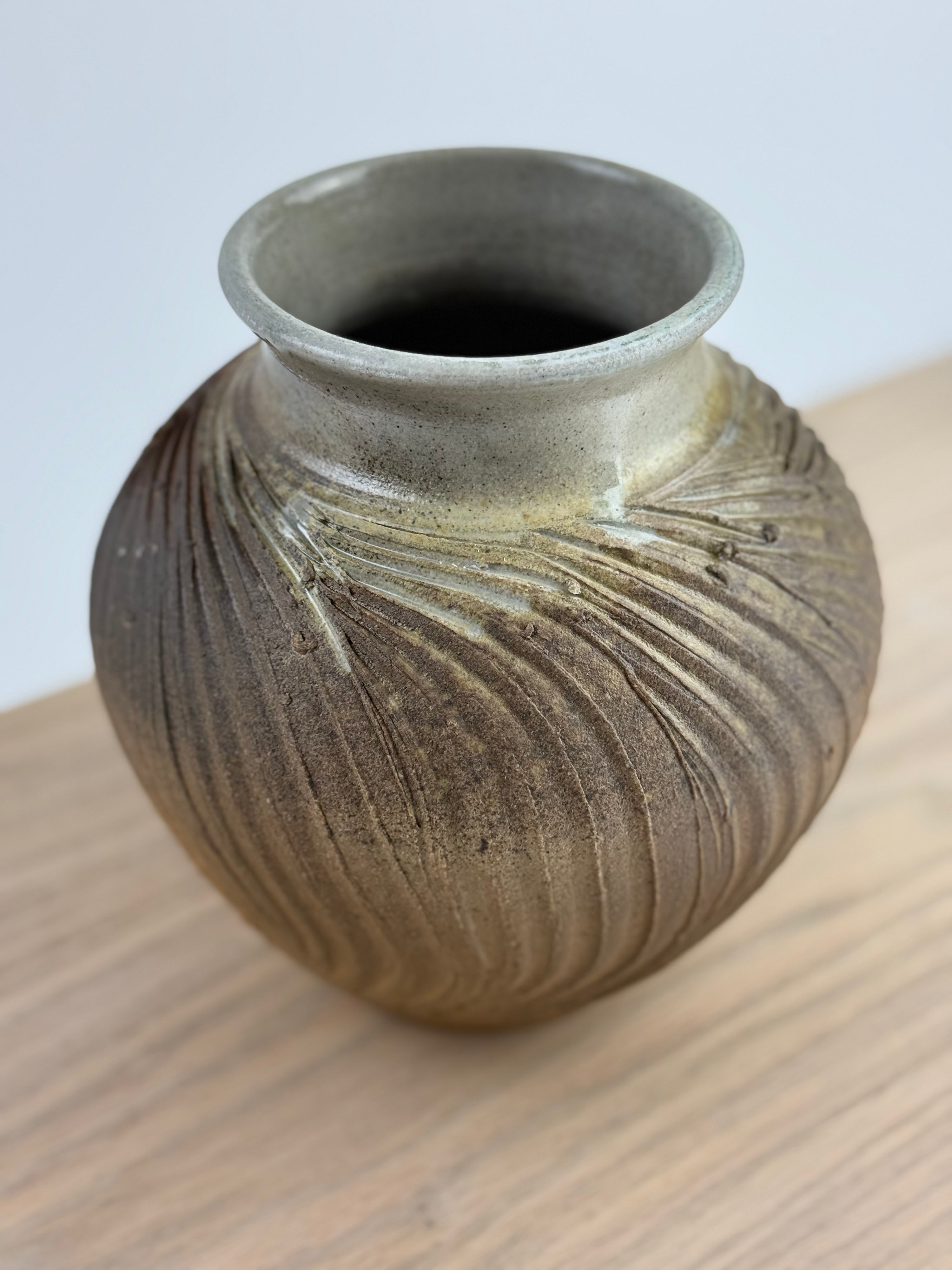 Vase 4